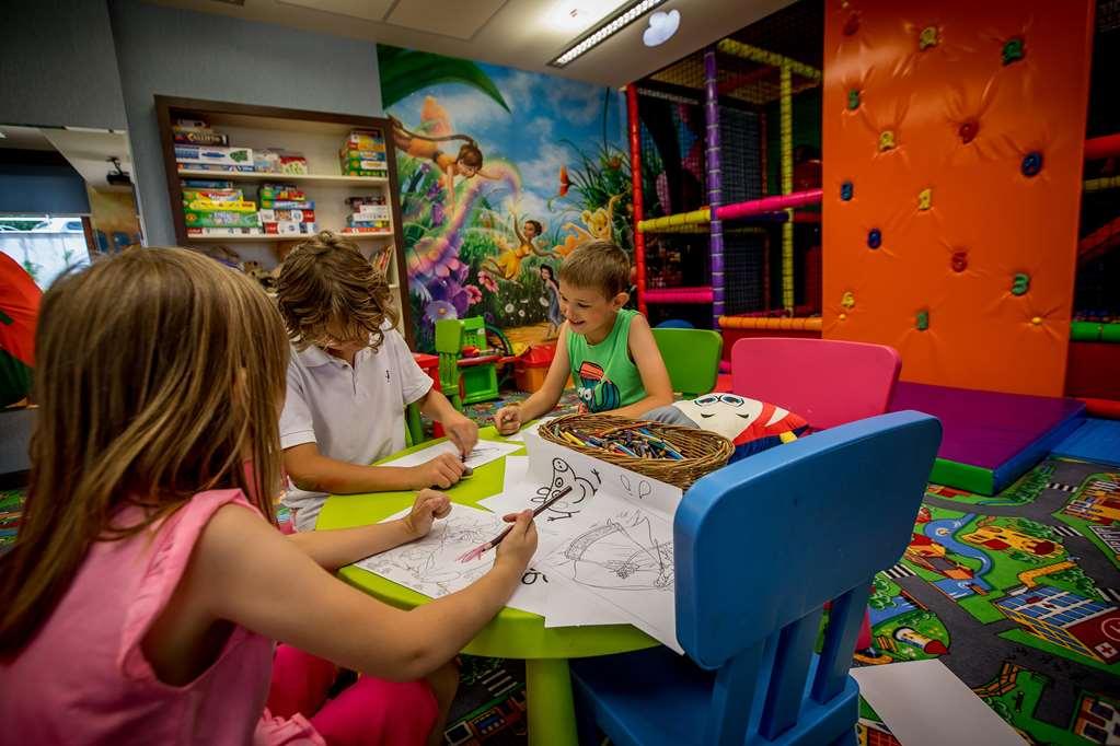 & Wellness Diament 4* Устронь
